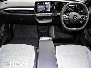 Renault Megane E-Tech EV60 220hp Techno - Image 2