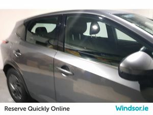 Nissan Qashqai 1.3 PET MILD HYBRID SV - Image 4