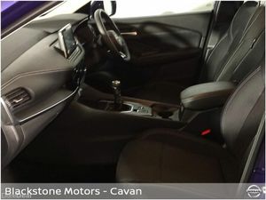 Nissan Qashqai 1.3 PET MILD HYBRID SV - Image 4