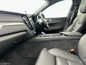 Volvo XC60 T6 ULTRA BLACK EDITION *FREE HAMPER* €1 - Image 4