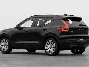 Volvo EX40 CORE *3.95% APR* €115 P/W ON PCP - Image 2