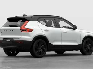 Volvo EX40 ULTRA BLACK EDITION *1.9% APR* €125 P/W - Image 3