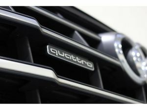 Audi Q5 55 2.0TFSIe S Line Comp 55 #74 - Image 4