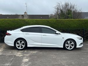 2018 Vauxhall Insignia 2.0d  Vxline £13800 inc Vrt - Image 3