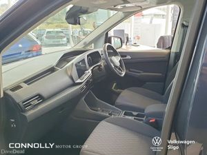 Volkswagen Caddy Maxi Life *** 5 yrs warranty** 2. - Image 4