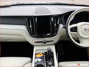 Volvo XC60 T6 350 bhp AWD PHEV Plus Bright (Three - Image 2