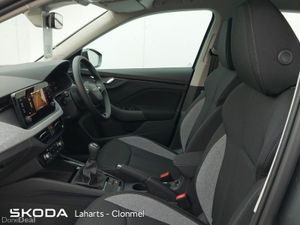 Skoda Kamiq SELECTION 1.0TSI 115HP EX DEMO MASSIVE - Image 4