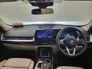 BMW iX1 eDrive20 Sport - Image 4
