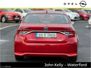 Toyota Corolla 1.8 Hybrid Luna Saloon - Image 4