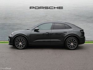 Porsche Macan 4 Electric - Image 4