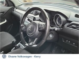 Suzuki Swift 1.2 PETROL MILD HYBRID - Image 3