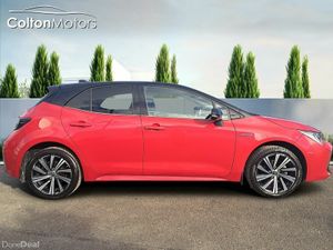 Toyota Corolla 1.8 Hybrid Luna Sport Hatchback - Image 4