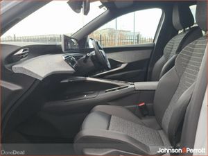 Peugeot 3008 1.2 MHEV PureTech 136bhp eDCS6 Allure - Image 4