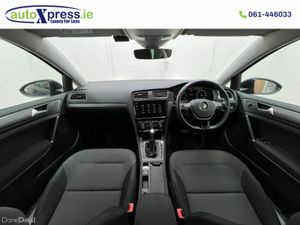 Volkswagen Golf 1.2 TSI Automatic, Reversing camer - Image 4