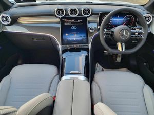 Mercedes-Benz GLC GLC220d 4MATIC AMG LINE PLUS AUT - Image 4