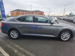 SKODA SUPERB 2.0TDI AMBITION AUTOMATIC 150BHP - Image 4
