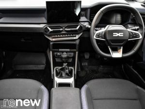 Dacia Duster TCe 130 4x4 Expression - Image 2
