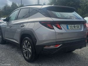Hyundai Tucson 2WD Executive *JUST ON SALE* - Image 4