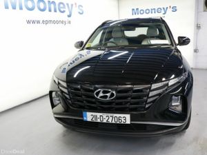 Hyundai Tucson COMMERCIAL EXECUTIVE 1.6L DIESEL SU - Image 2