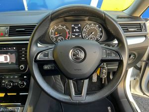 Skoda Superb 1.4 TSI // 2 YEAR NCT // APPLE CARPLA - Image 4