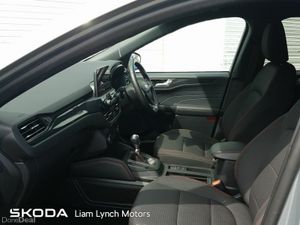 Ford Kuga 1.5 ST-LINE - Image 4