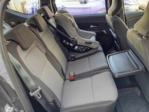 Dacia Jogger 7 SEATS TCe 110 Extreme SE - Image 4