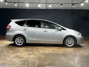 Toyota Prius ALPHA - 1.8L HYBRID AUTOMATIC - ESTAT - Image 3