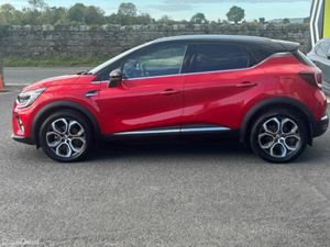 Renault Captur E-TECH Plug-in 160 Auto SE Edition - Image 4
