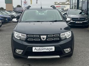 Dacia Sandero Stepway Blue dCi 95 STEPWAY Signatur - Image 2