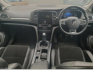 Renault Megane 1.5 dCi 110 DYNAMIQUE NAV ESTATE - Image 3