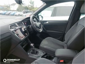 Volkswagen Tiguan Estate Special Edition R-Line Ed - Image 3