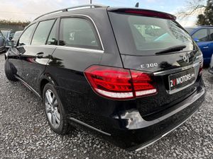 🔵 Mercedes  E-Class E300 BLUETEC HYBRID AUTO - Image 4