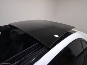 Mercedes-Benz E-Class AMG Line Premium - Image 4