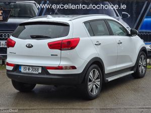 Kia Sportage 2015 TOP SPEC. 1.7D 4 ISG IMMACULATE! - Image 3