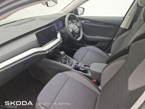 Skoda Octavia COMBI SELECTION 2.0TDI 115HP - Image 4