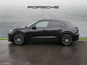 Porsche Macan 4 Electric - Image 4