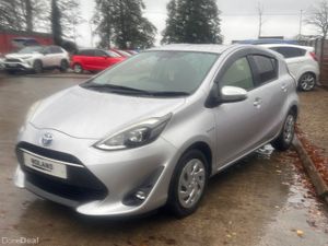 Toyota Aqua 2018 hybrid - Image 3