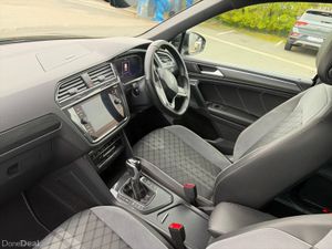 Volkswagen Tiguan R-LINE 2.0TDI 150HP AUTO - Image 2