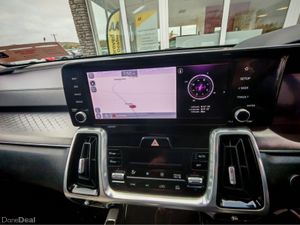 KIA SORENTO PHEV K4 5DR AUTO - Image 2