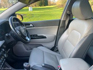 Kia Sportage 2017, platinum , leather - Image 4