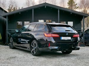 2025 BMW 530e M Sport Touring, Harman Kardon - Image 4