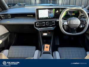 Renault 4 iconic 52kWh 150hp - Image 4