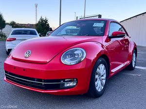 VOLKSWAGON BEETLE RED 2015 - Image 4