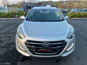 2015 (152) Hyundai I30 SE Nav BDrive 1.6 CRDI Esta - Image 3
