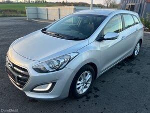 2015 (152) Hyundai I30 SE Nav BDrive 1.6 CRDI Esta - Image 4