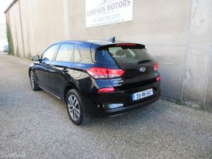 Hyundai i30 1.6 CRDI REVERSE CAMERA - Image 4