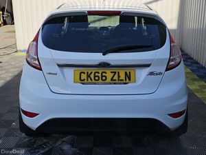 2016 Ford Fiesta TITANIUM 1.0 Petrol - Image 4