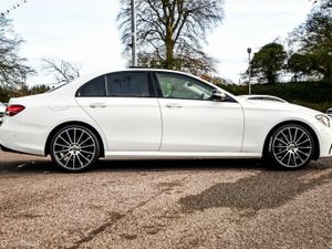 Mercedes-Benz E-Class E220d AMG Premium Plus 194bh - Image 4