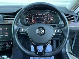Volkswagen Passat HIGHLINE 2.0 TDI AUTO // LEATHER - Image 4