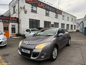 Renault Megane 2011 - Image 2